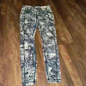 Lululemon Speed Up Tight Wildwood Multi Size 6